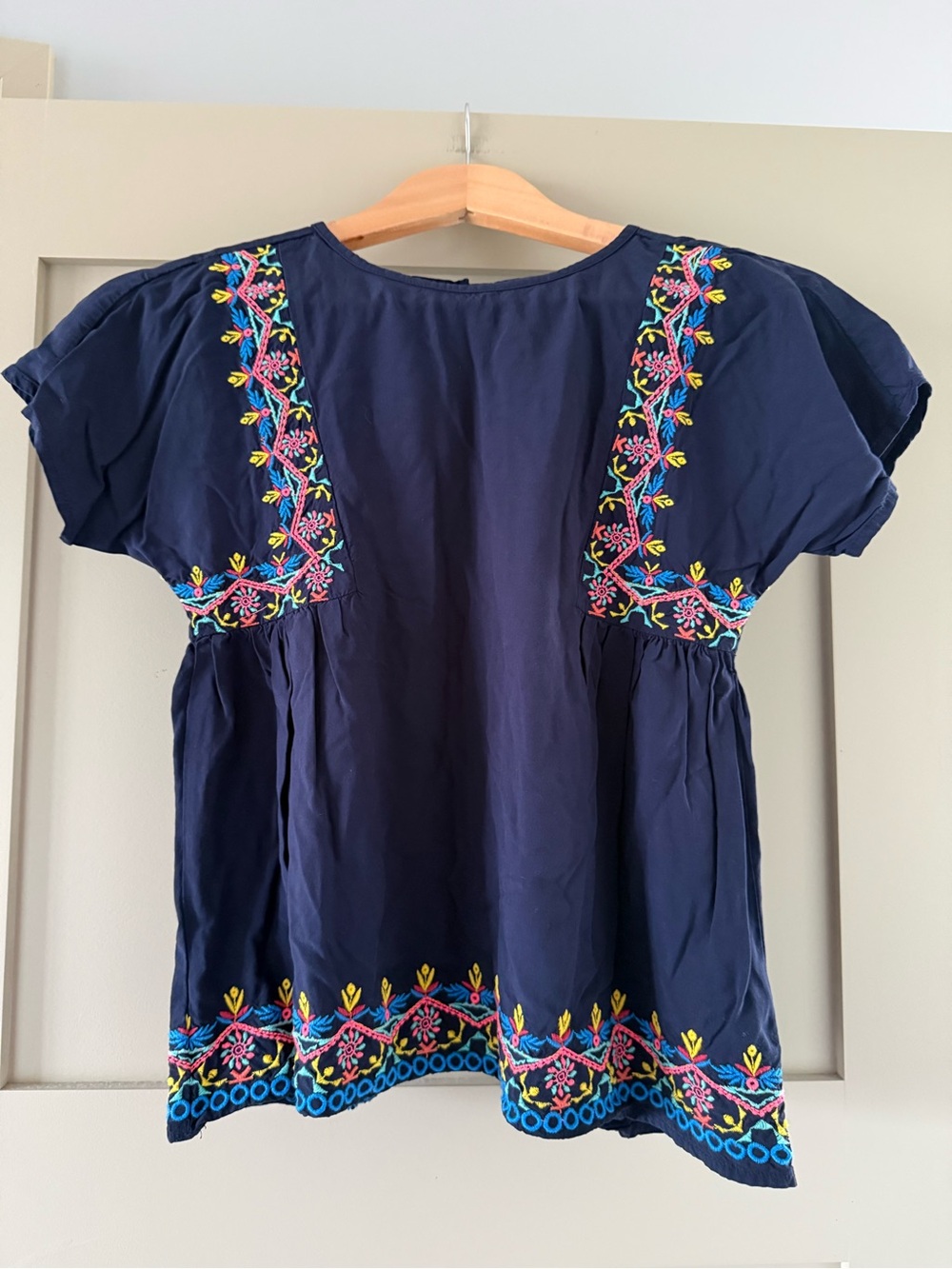 GAP Navy Embroidered Floral Short Sleeve Top